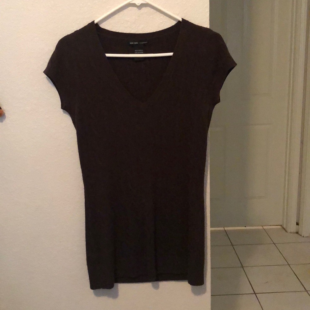 Brown short sleeve sweater